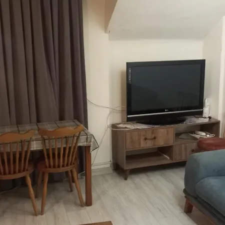 Topkapi Centrum Turizm דירה